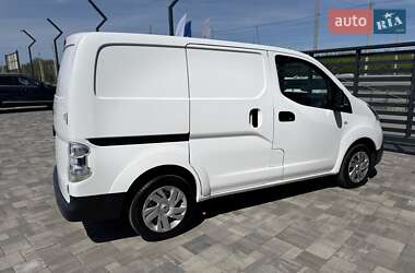 Грузовой фургон Nissan e-NV200 2019 в 