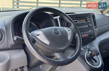 Грузовой фургон Nissan e-NV200 2019 в 