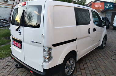 Грузовой фургон Nissan e-NV200 2019 в 