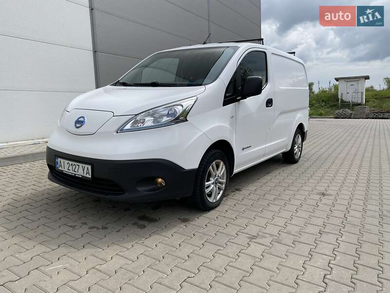 Nissan e-NV200 2014