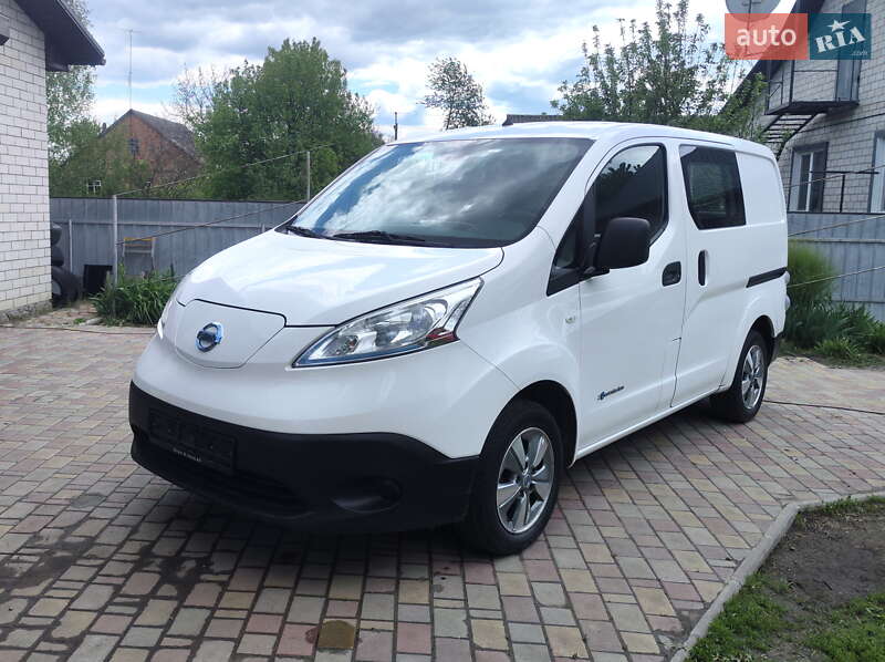 Nissan e-NV200 2020