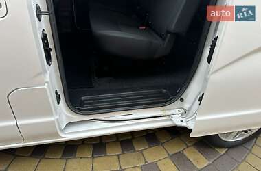 Мінівен Nissan e-NV200 2019 в 