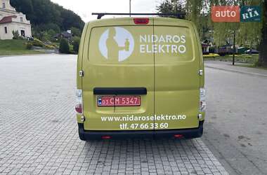 Грузовой фургон Nissan e-NV200 2019 в 