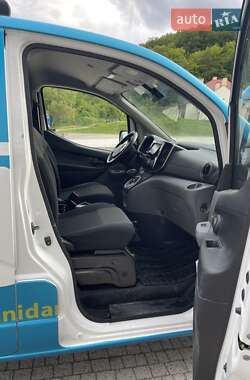 Грузовой фургон Nissan e-NV200 2019 в 