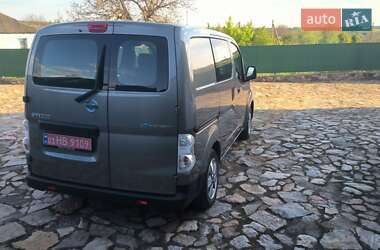 Грузовой фургон Nissan e-NV200 2019 в 