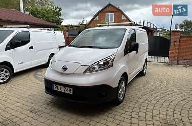Грузовой фургон Nissan e-NV200 2020 в Хмельницком