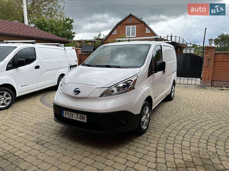 Nissan e-NV200 2020