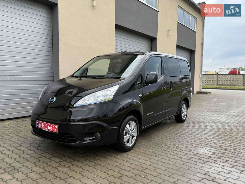 Мінівен Nissan e-NV200 2016 в 