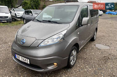 Мінівен Nissan e-NV200 2016 в Дубні