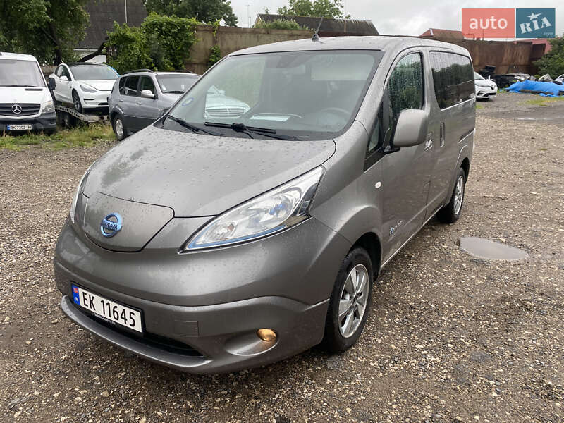 Nissan e-NV200 2016