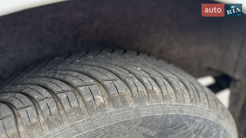 Грузовой фургон Nissan e-NV200 2020 в Ужгороде