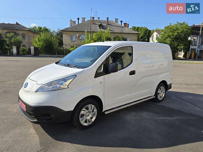 Nissan e-NV200 2019