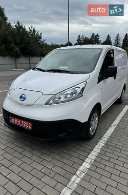 Грузовой фургон Nissan e-NV200 2019 в Луцке