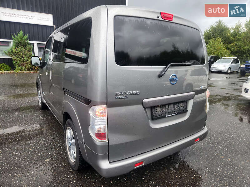 Минивэн Nissan e-NV200 2015 в Киеве