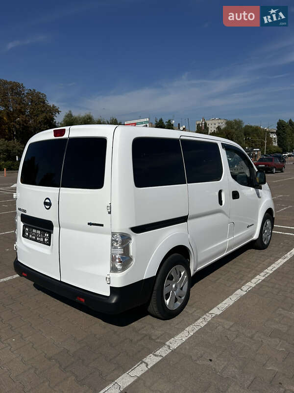 Мінівен Nissan e-NV200 2018 в Житомирі