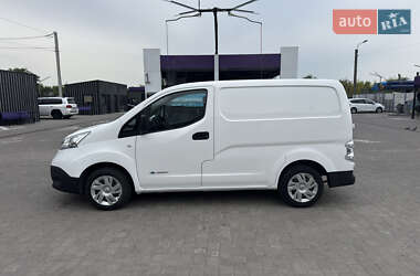 Грузовой фургон Nissan e-NV200 2018 в Ровно