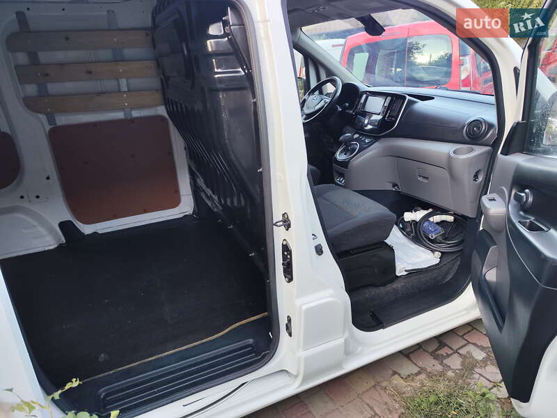 Грузовой фургон Nissan e-NV200 2020 в Новых Санжарах фото 13 Грузовой фургон Nissan e-NV200 2020 в Новых Санжарах