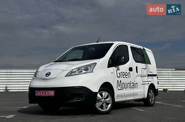 Грузовой фургон Nissan e-NV200 2014 в Львове