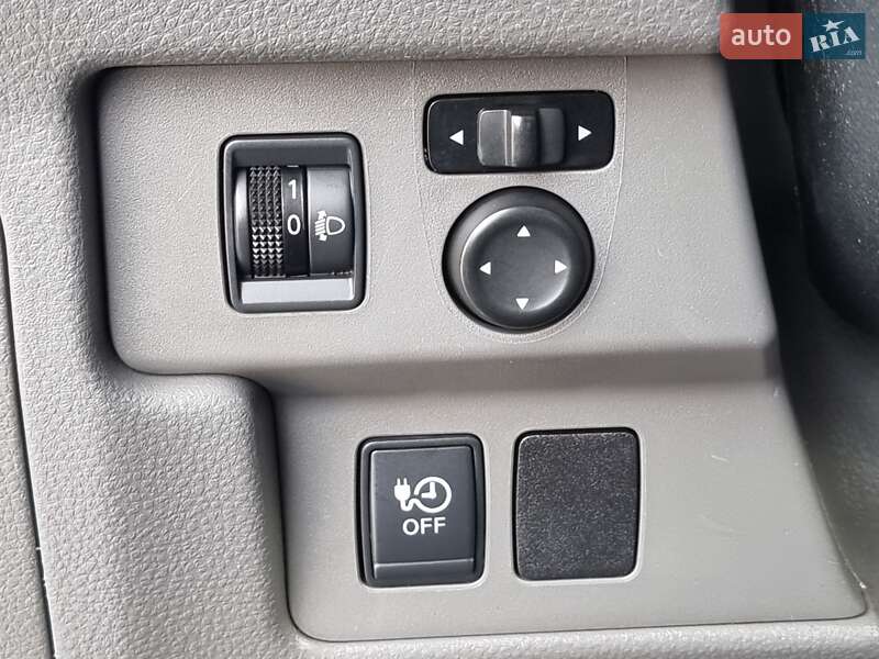 Мінівен Nissan e-NV200 2019 в Радивиліві