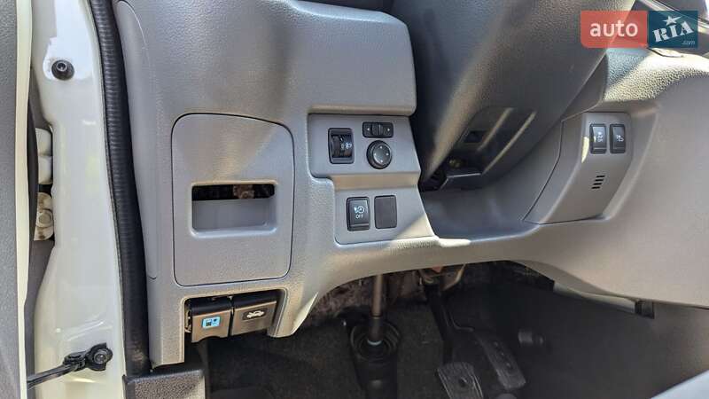 Мінівен Nissan e-NV200 2015 в Чернівцях