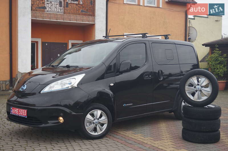 Nissan e-NV200 2016