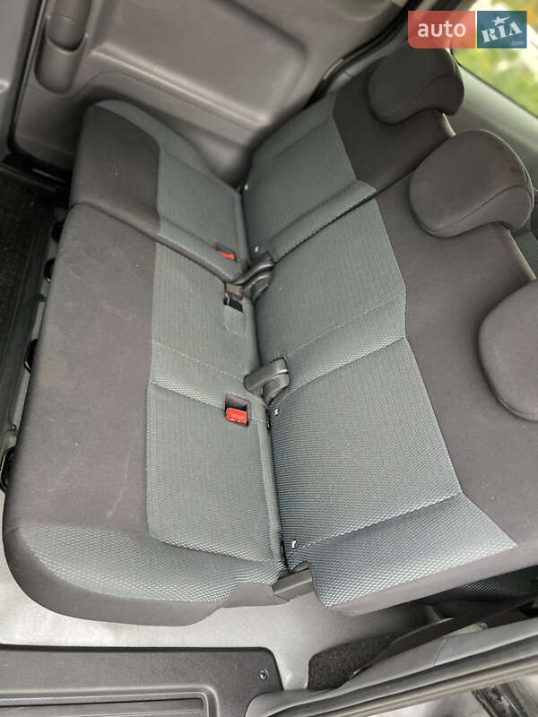 Мінівен Nissan e-NV200 2018 в Чернівцях