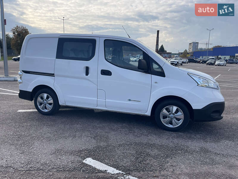 Минивэн Nissan e-NV200 2014 в Житомире