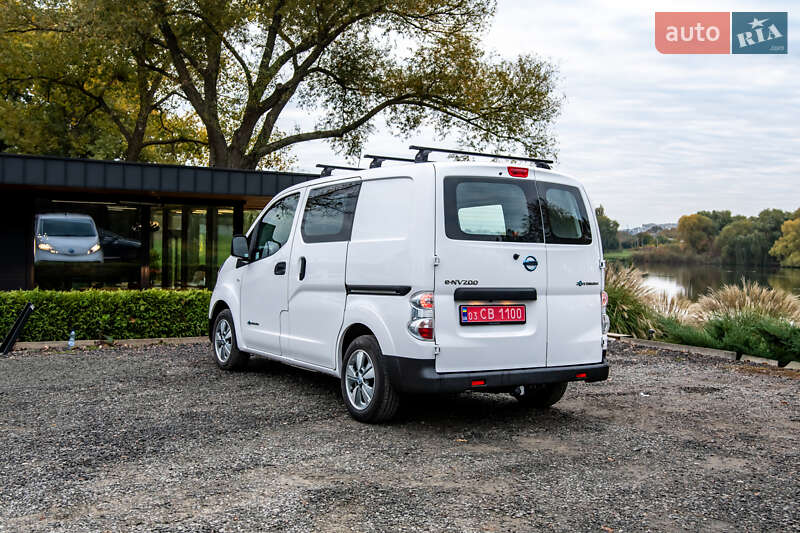 Грузовой фургон Nissan e-NV200 2019 в Умани
