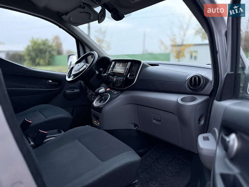 Мінівен Nissan e-NV200 2019 в Житомирі