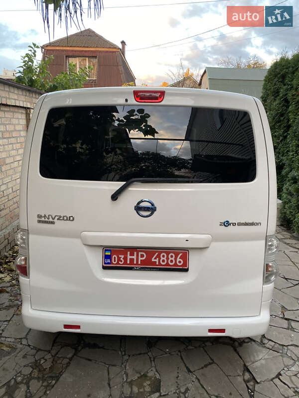 Минивэн Nissan e-NV200 2020 в Киеве фото 11 Минивэн Nissan e-NV200 2020 в Киеве