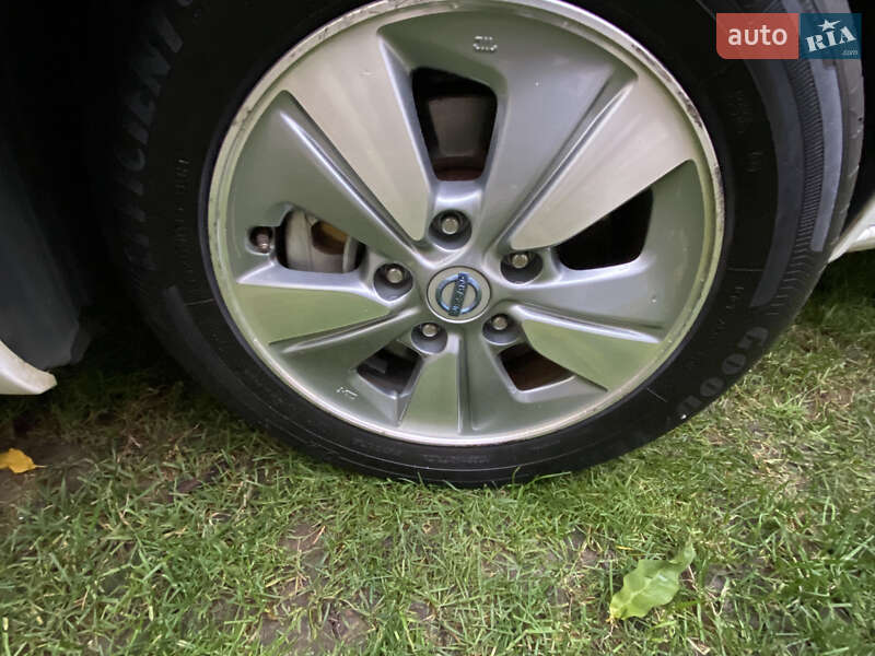 Минивэн Nissan e-NV200 2020 в Киеве фото 29 Минивэн Nissan e-NV200 2020 в Киеве