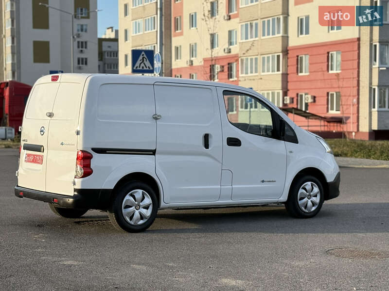 Вантажний фургон Nissan e-NV200 2020 в Вінниці