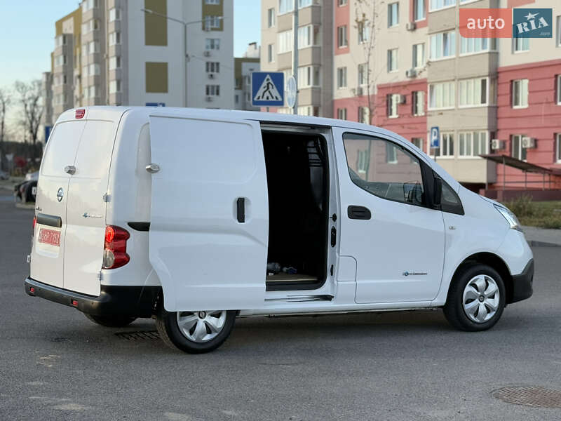 Вантажний фургон Nissan e-NV200 2020 в Вінниці
