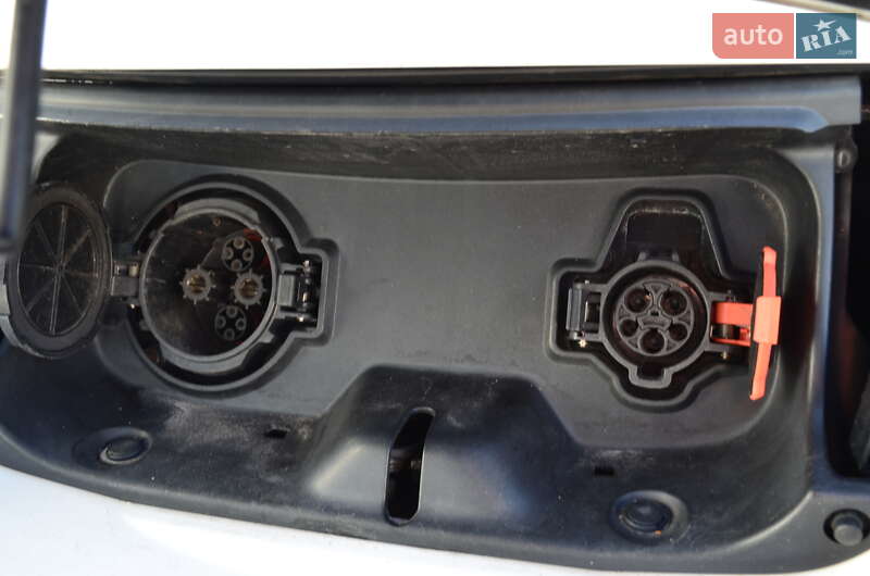 Грузовой фургон Nissan e-NV200 2018 в Львове