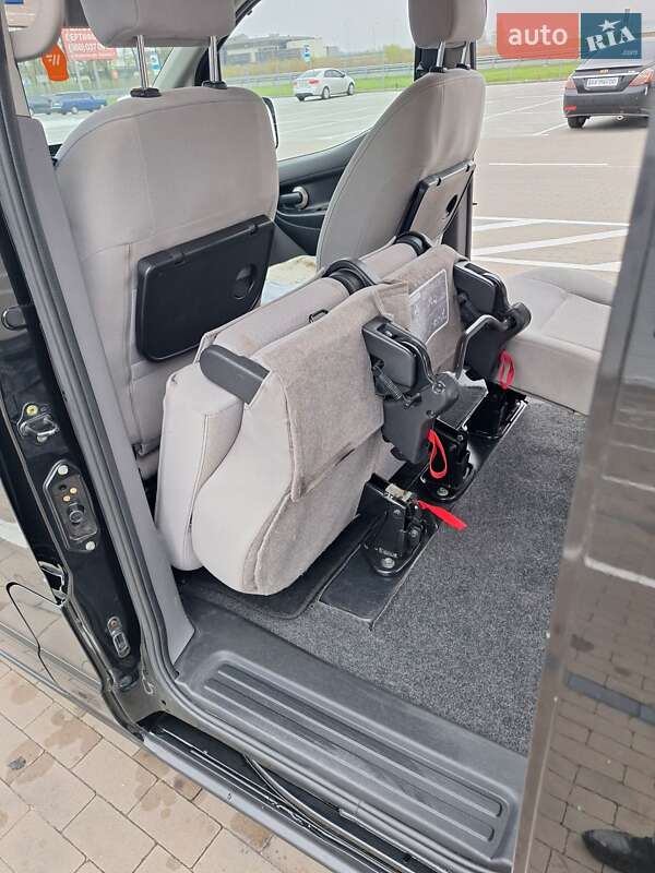 Мінівен Nissan e-NV200 2015 в Борисполі фото 16 Мінівен Nissan e-NV200 2015 в Борисполі