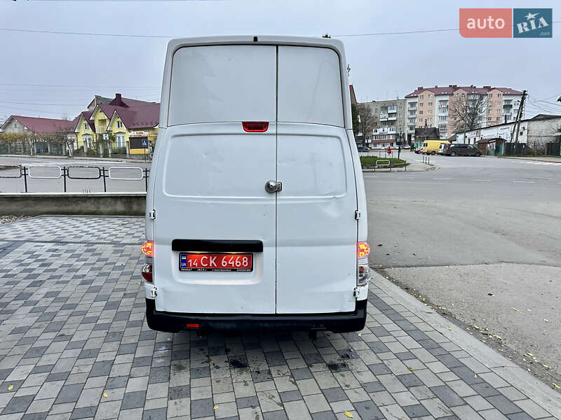 Грузовой фургон Nissan e-NV200 2018 в Городенке