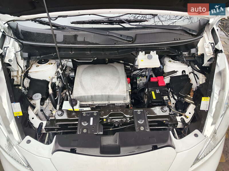 Минивэн Nissan e-NV200 2020 в Новых Санжарах