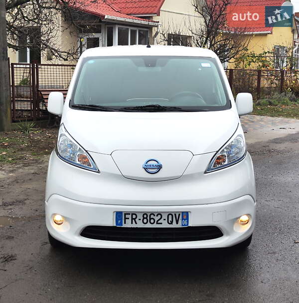 Минивэн Nissan e-NV200 2020 в Новых Санжарах
