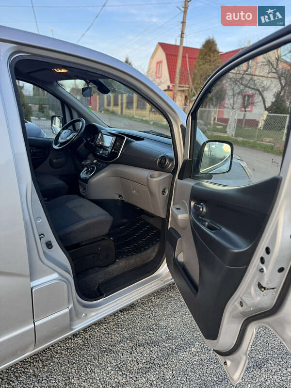 Грузовой фургон Nissan e-NV200 2019 в Ровно