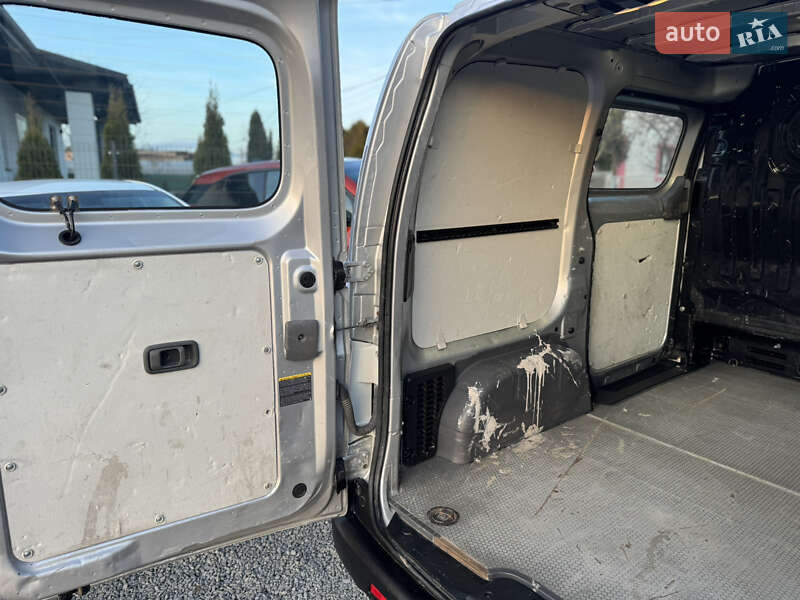 Грузовой фургон Nissan e-NV200 2019 в Ровно