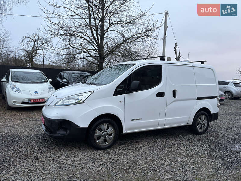 Грузовой фургон Nissan e-NV200 2015 в Луцке фото 8 Грузовой фургон Nissan e-NV200 2015 в Луцке