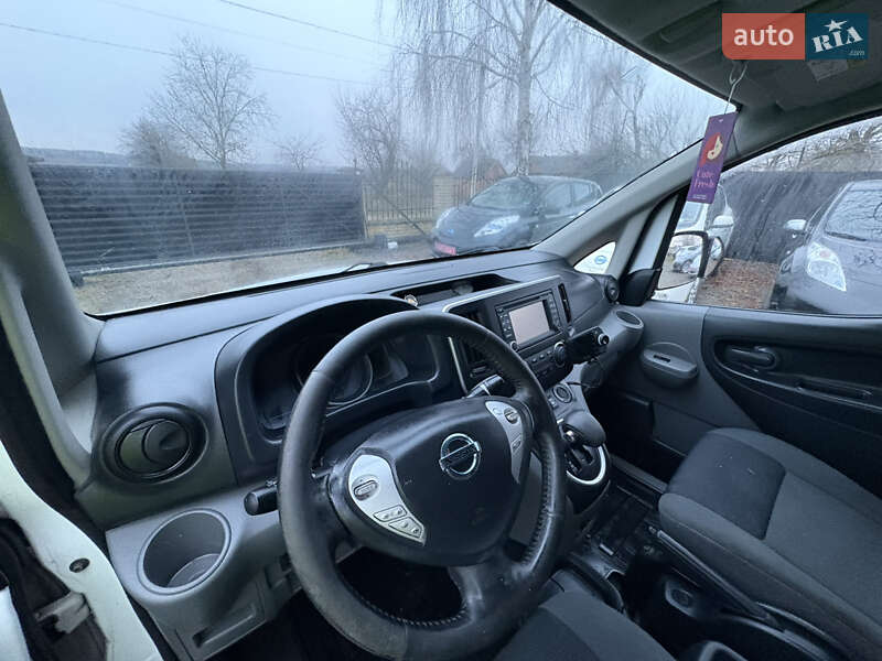 Грузовой фургон Nissan e-NV200 2015 в Луцке фото 22 Грузовой фургон Nissan e-NV200 2015 в Луцке