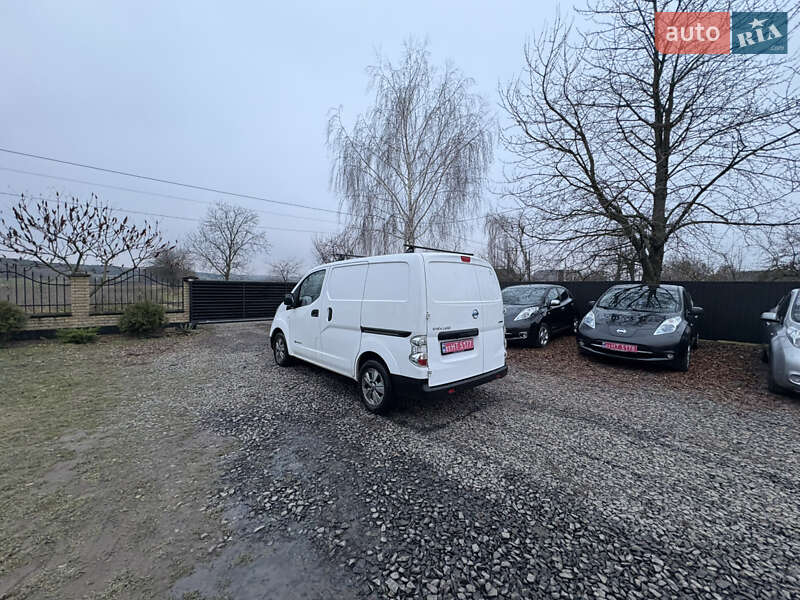 Грузовой фургон Nissan e-NV200 2015 в Луцке фото 15 Грузовой фургон Nissan e-NV200 2015 в Луцке