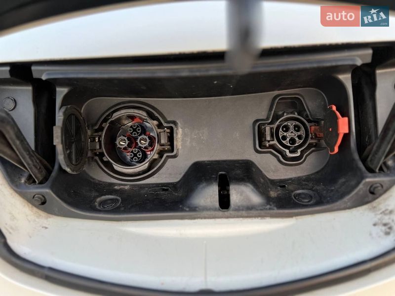 Минивэн Nissan e-NV200 2015 в Киеве