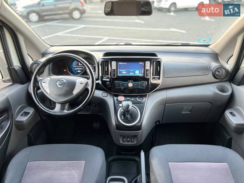 Минивэн Nissan e-NV200 2015 в Киеве