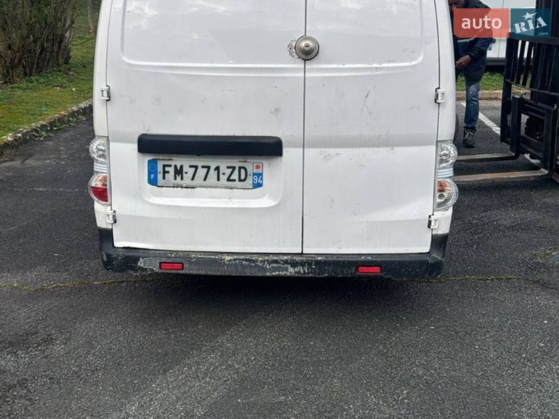 Грузовой фургон Nissan e-NV200 2019 в Житомире