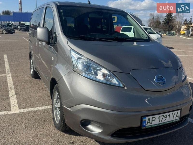 Nissan e-NV200 2016