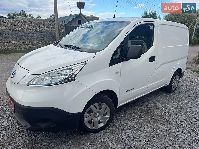 Nissan e-NV200