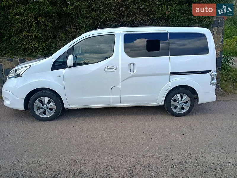 Nissan e-NV200