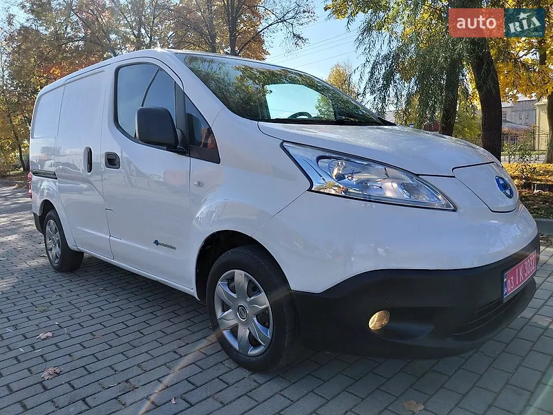 Nissan e-NV200